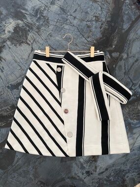 Maje Black and White Striped Button-Front Mini Skirt with Belt 38 IT